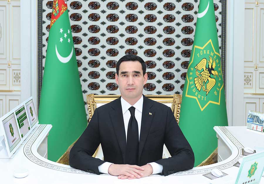 Türkmenistanyň Prezidenti watandaşlaryny Oraza baýramy bilen gutlady